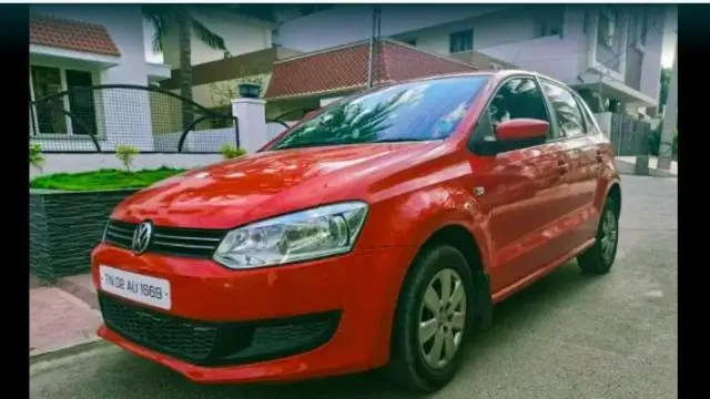 Volkswagen polo Trendline 1.2L (D) 2012