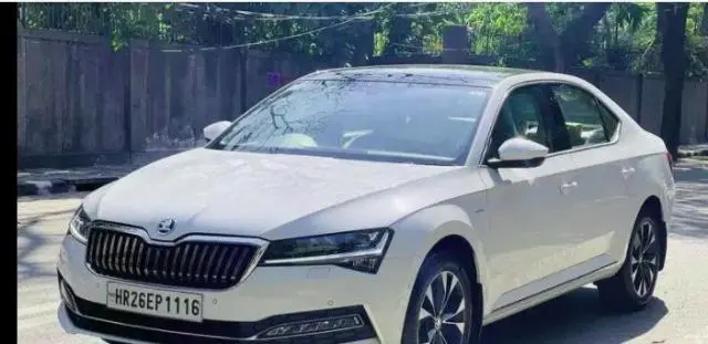 Skoda Superb L&K BS6 2021