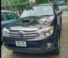 Toyota Fortuner 3.0 4X4 MT 2010