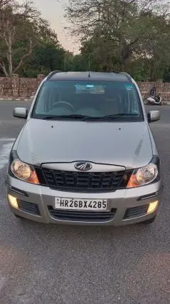 Mahindra Quanto C6 2013