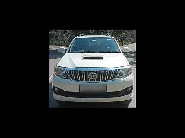Toyota Fortuner 3.0 4X2 AT 2013