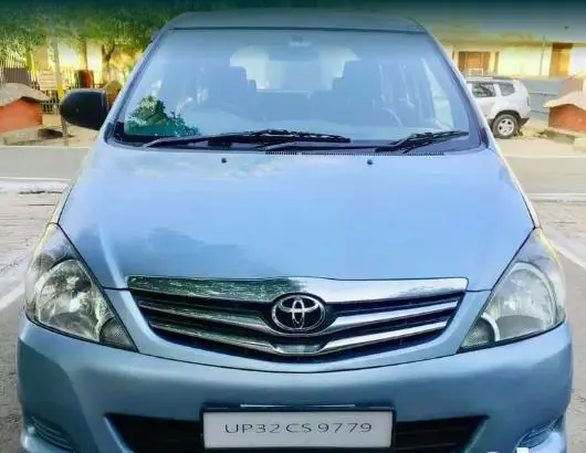 Toyota Innova 2.0 V 2009