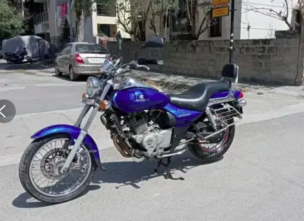 Bajaj Avenger 220cc 2014