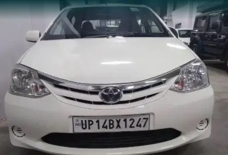 Toyota Etios Cross 1.4 GD 2013