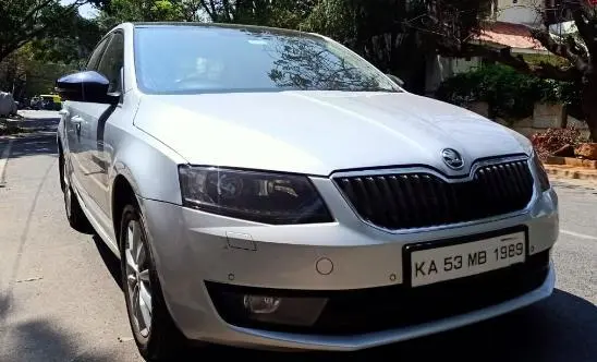 Skoda Octavia Elegance 2.0 TDI AT 2013