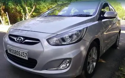 Hyundai Verna 1.6 CRDI SX 2012