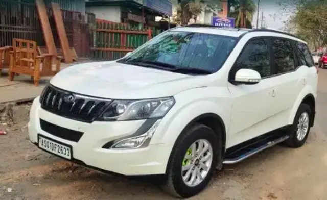 Mahindra XUV500 W10 AWD 2017
