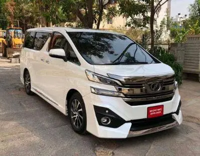 Toyota Vellfire Hybrid BS6 2021