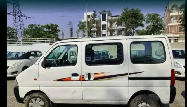 Maruti Suzuki Eeco 5 STR AC 2017