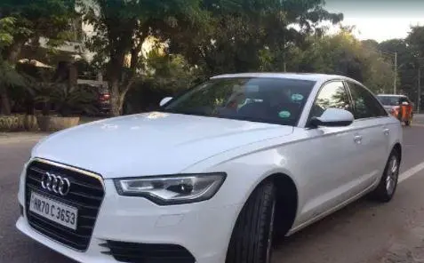 Audi A6 2.0 TDI Premium Plus 2012