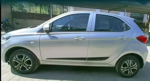 Tata Tiago Revotron XZ 2019