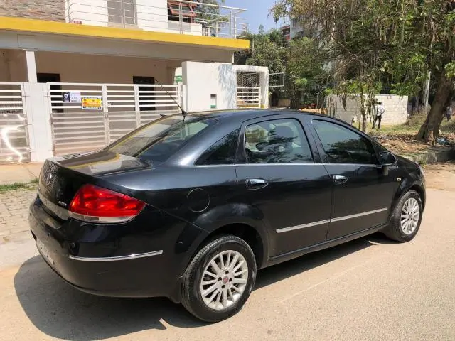 Fiat Linea Emotion PK 1.3 MJD 2010