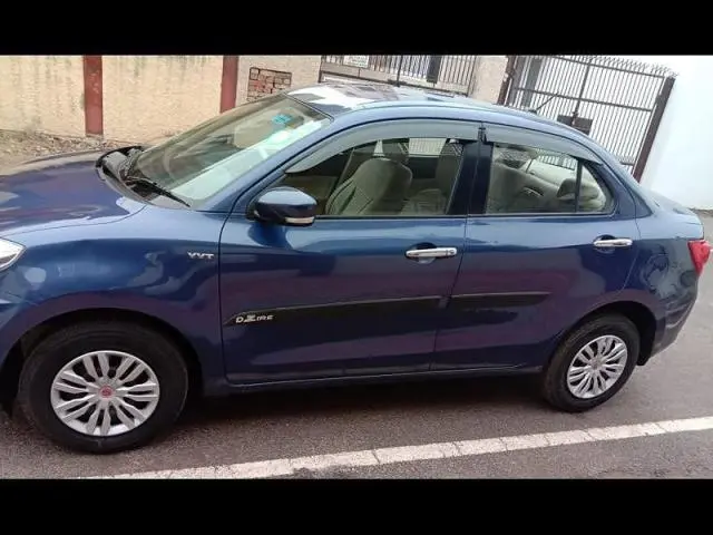 Maruti Suzuki Dzire VXi AMT 2018