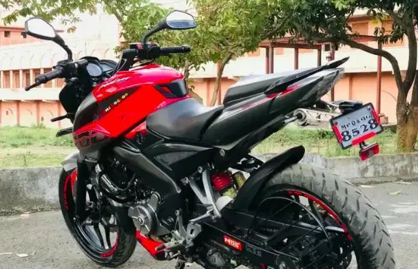 Bajaj Pulsar 220cc 2017