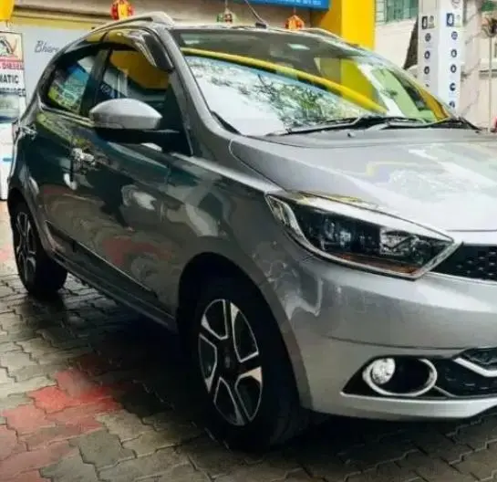 Tata Tiago Revotron XZ Plus 2019