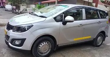 Mahindra Marazzo M2 8 STR 2019