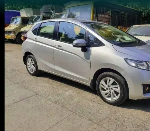 Honda Jazz V CVT i-VTEC 2015