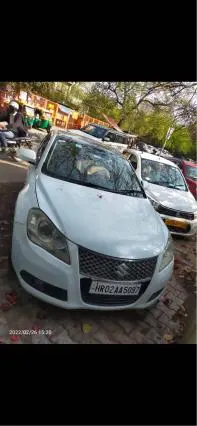 Maruti Suzuki Kizashi MT 2012