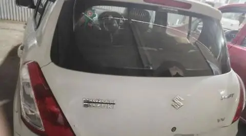 Maruti Suzuki Swift VXi 2015