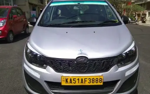 Mahindra Marazzo M2 8 STR 2020