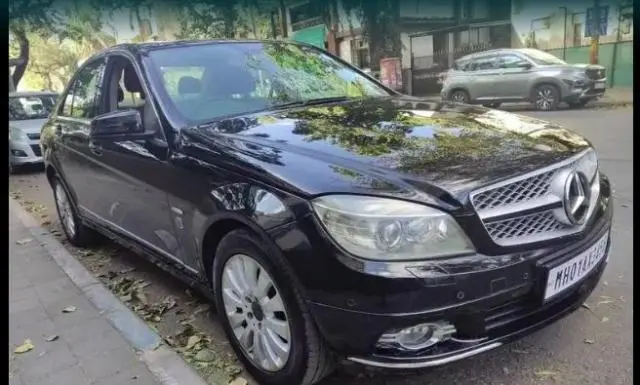 Mercedes-Benz C-Class 200 CGI AVANTGARDE 2011