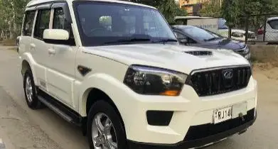 Mahindra Scorpio S6 Plus 1.99 2017