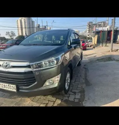 Toyota Innova Crysta 2.4 VX 8 STR 2018