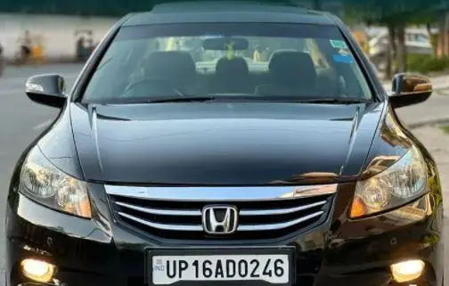Honda Accord 2.4 i-VTEC MT 2011