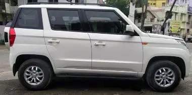 Mahindra TUV300 T8 2017