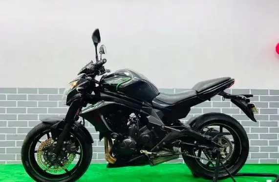 Kawasaki ER-6n 650cc 2016