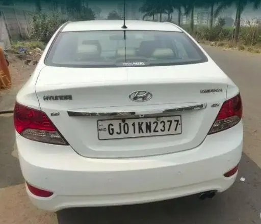 Hyundai Verna 1.6 CRDI SX 2011