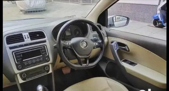 Volkswagen Vento 1.2 TSI Highline AT 2016