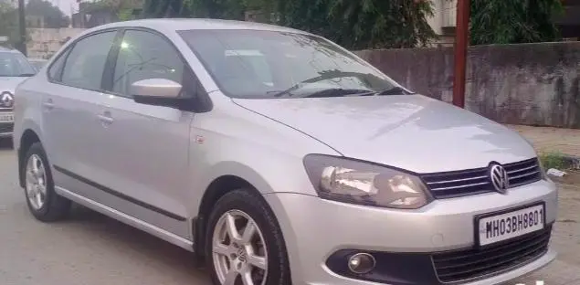 Volkswagen Vento 1.6L Highline 2013