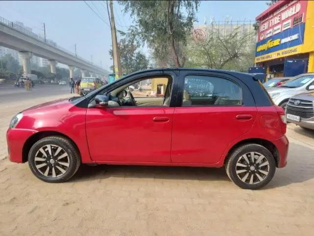 Toyota Etios Liva V 2019
