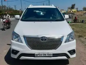 Toyota Innova 2.5 G (Diesel) 8 Seater BS IV 2015
