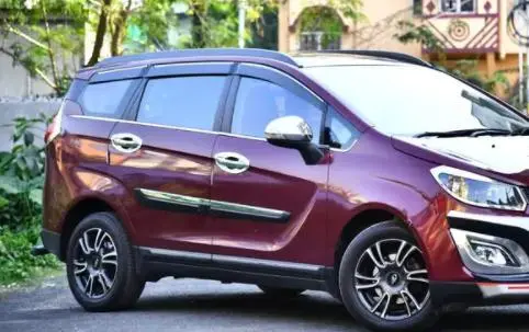 Mahindra Marazzo M8 7 STR 2019