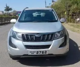 Mahindra XUV500 W6 2018