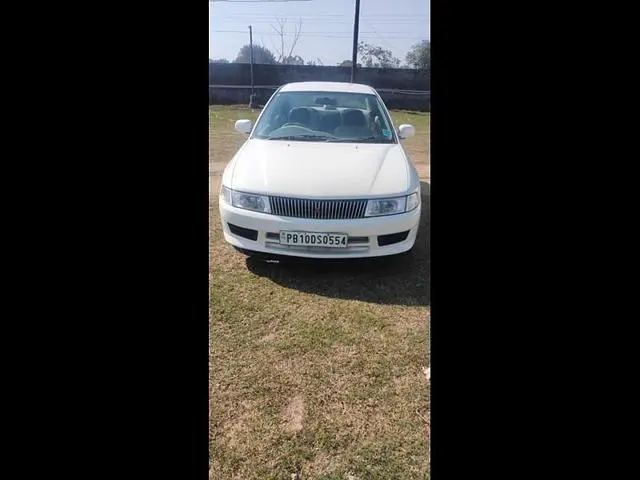 Mitsubishi Lancer LXD 2.0 2012