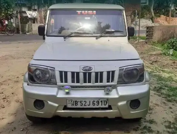 Mahindra Bolero SLE 2010