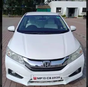 Honda City V i-DTEC 2016