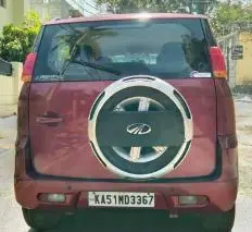 Mahindra Quanto C8 2012