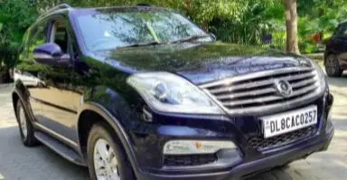 Mahindra Ssangyong Rexton RX5 2013