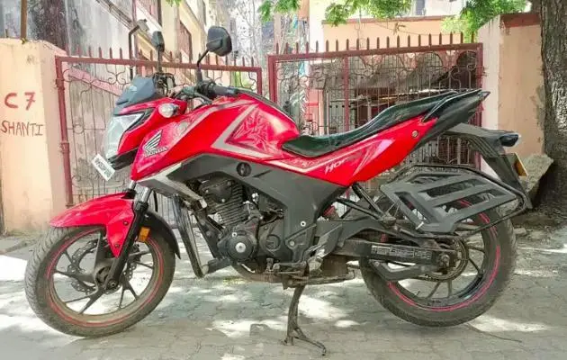 Honda CB Hornet 160R CBS 2018