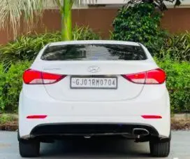 Hyundai Elantra 1.6 SX MT 2015