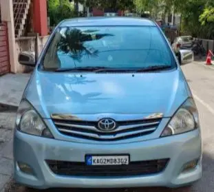 Toyota Innova 2.5 V 7 STR 2009