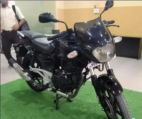 Bajaj Pulsar 180cc 2010