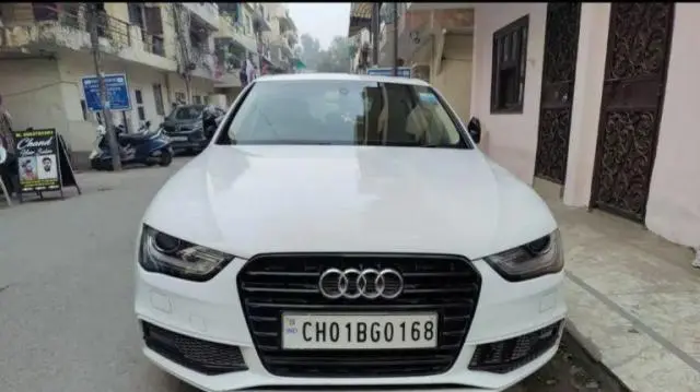 Audi A4 2.0 TDI Premium Plus 2016