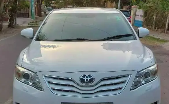 Toyota Camry 2.5 G 2013
