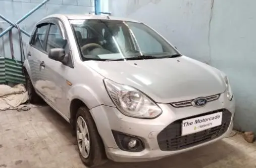 Ford Figo 1.2P TREND MT 2015