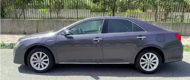 Toyota Camry Hybrid 2014